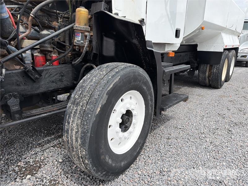 Mack CH613 Vattentankbilar