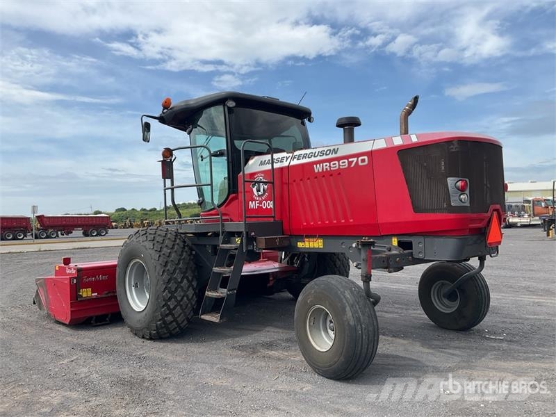 Massey Ferguson MFWR9970 16 ft Mower Conditioner Segadora Autoprop 堆草機