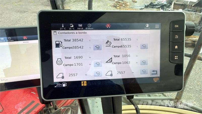 Massey Ferguson MFWR9970 16 ft Mower Conditioner Segadora Autoprop 堆草機