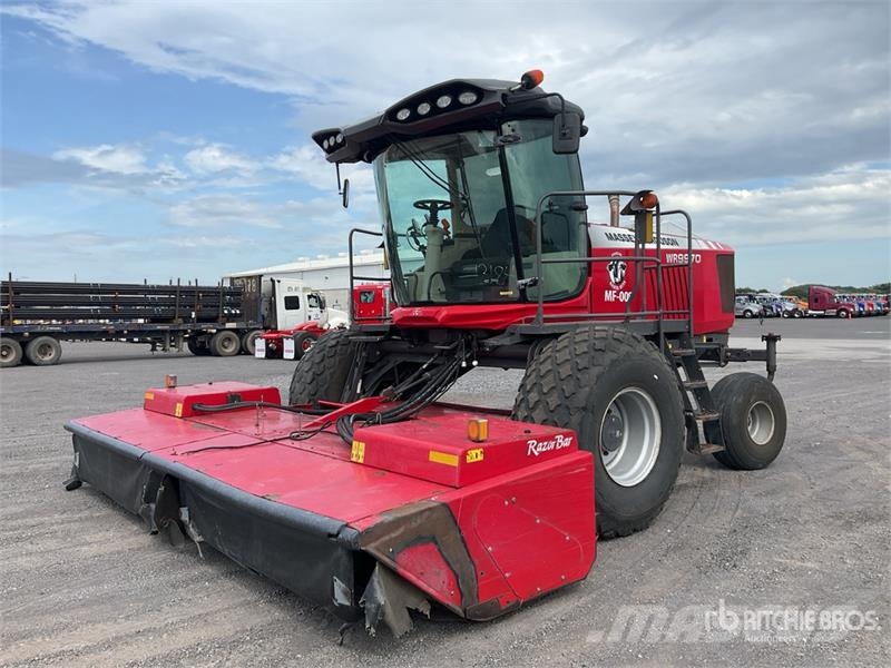 Massey Ferguson MFWR9970 16 ft Mower Conditioner Segadora Autoprop 堆草機