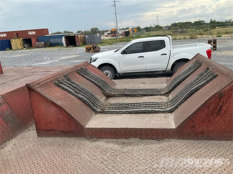  Mireles 24 ft Tri/A Plataforma de Escalon para Bob Низькорамні причепи