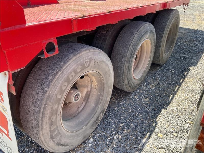 Mireles 24 ft Tri/A Plataforma de Escalon para Bob Низькорамні причепи