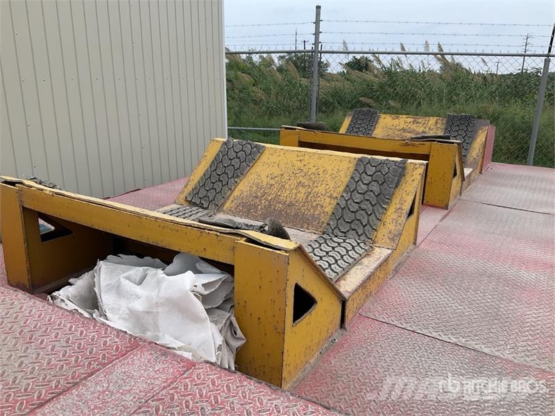  Mireles 24 ft Tri/A Plataforma de Escalon para Bob لوادر منخفضة