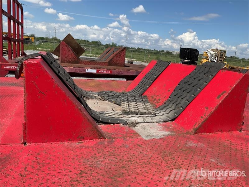 Mireles 24 ft Tri/A Plataforma de Escalon para Bob Низькорамні причепи
