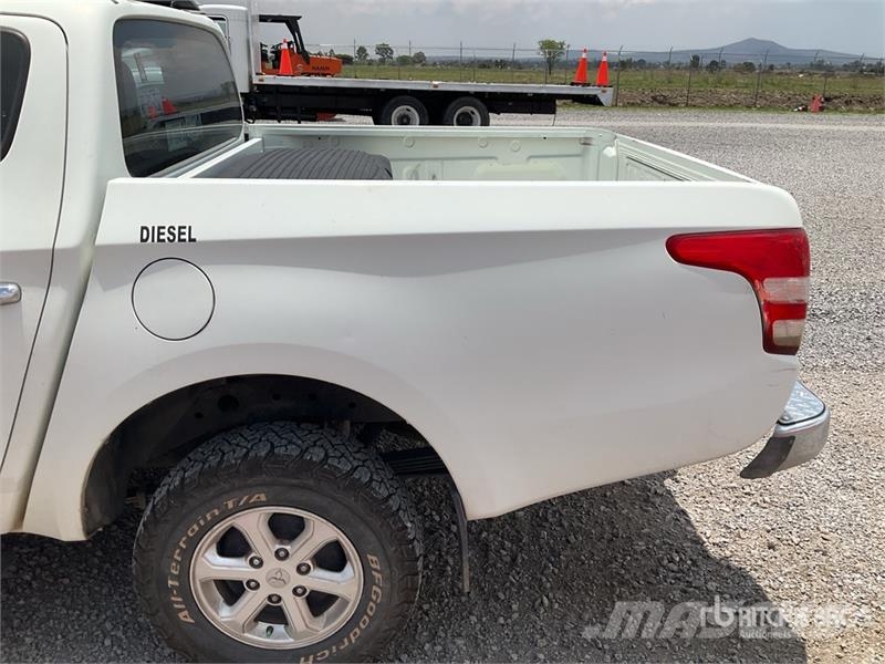 Mitsubishi L200 Andere Transporter
