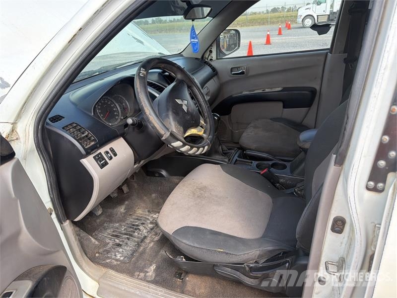 Mitsubishi L200 Otras furgonetas