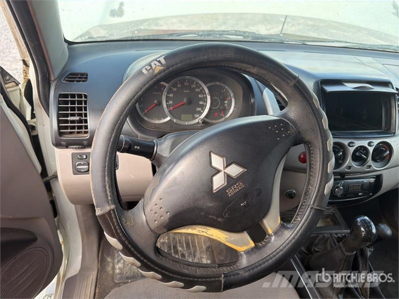 Mitsubishi L200 Otras furgonetas