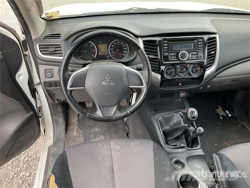 Mitsubishi L200 Otras furgonetas