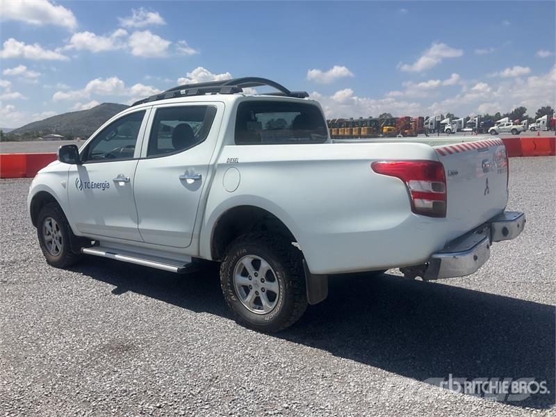 Mitsubishi L200 Otras furgonetas