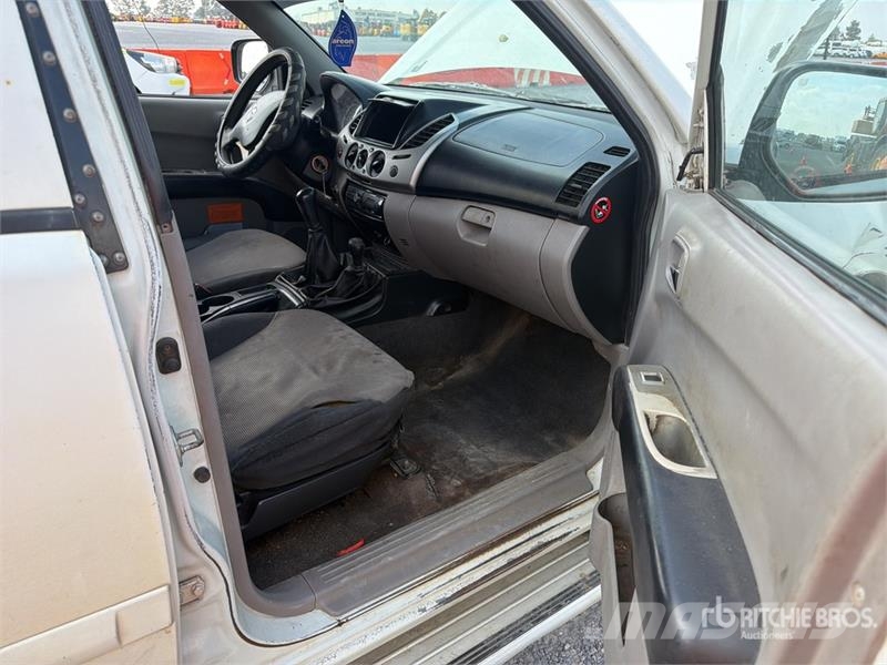Mitsubishi L200 Otras furgonetas