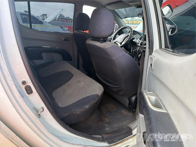 Mitsubishi L200 Otras furgonetas