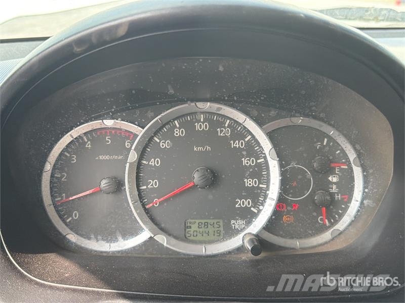 Mitsubishi L200 Otras furgonetas