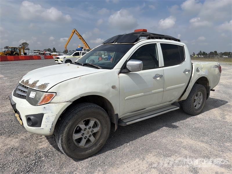 Mitsubishi L200 Otras furgonetas
