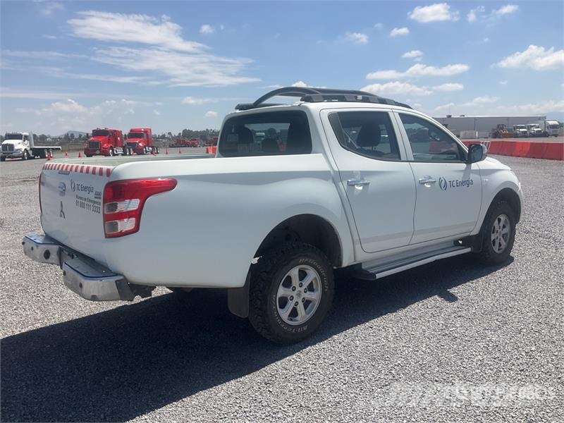 Mitsubishi L200 Otras furgonetas