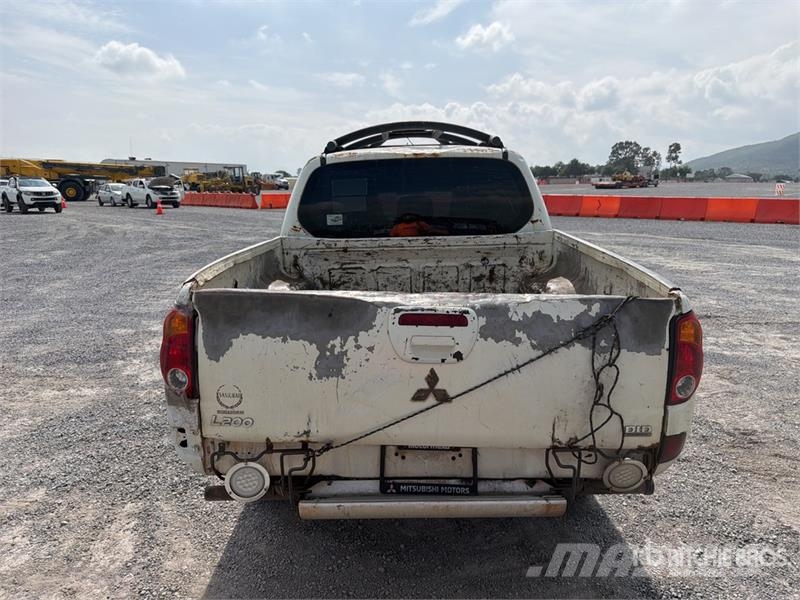 Mitsubishi L200 Otras furgonetas
