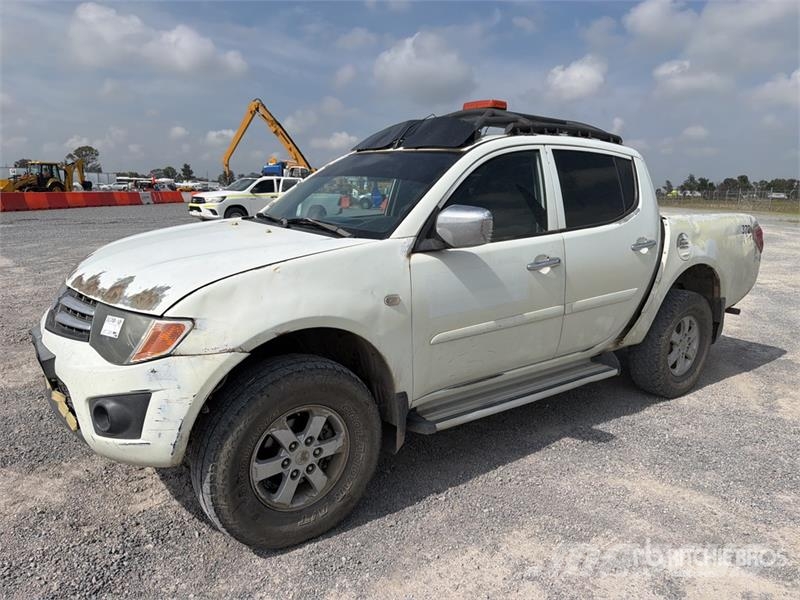 Mitsubishi L200 Otras furgonetas