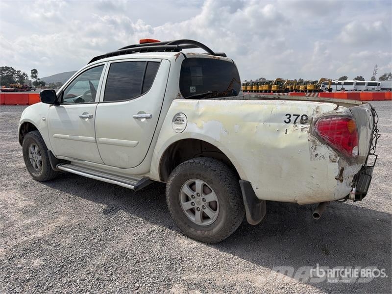 Mitsubishi L200 Otras furgonetas