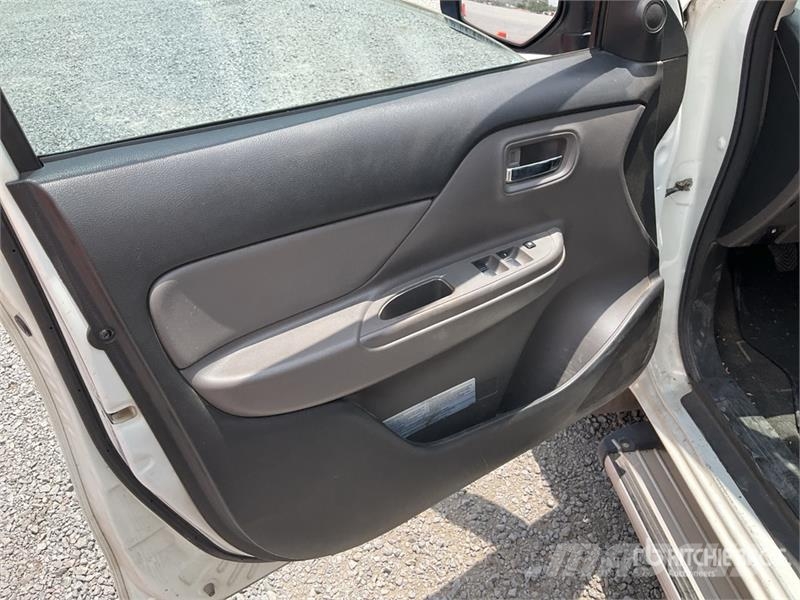 Mitsubishi L200 Otras furgonetas