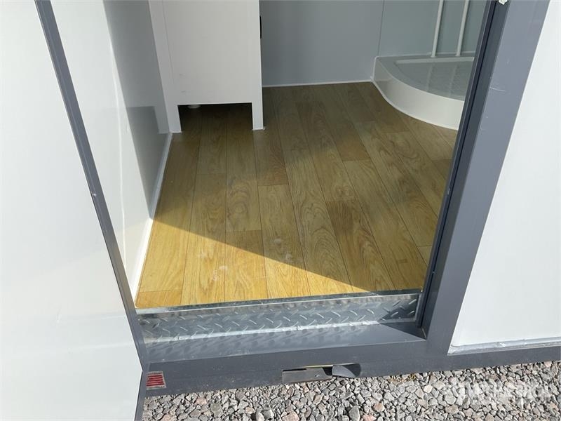 MT 6 ft 11 in x 6 ft 3 in 1 Person Skid-Mounted Baño 기타 부품