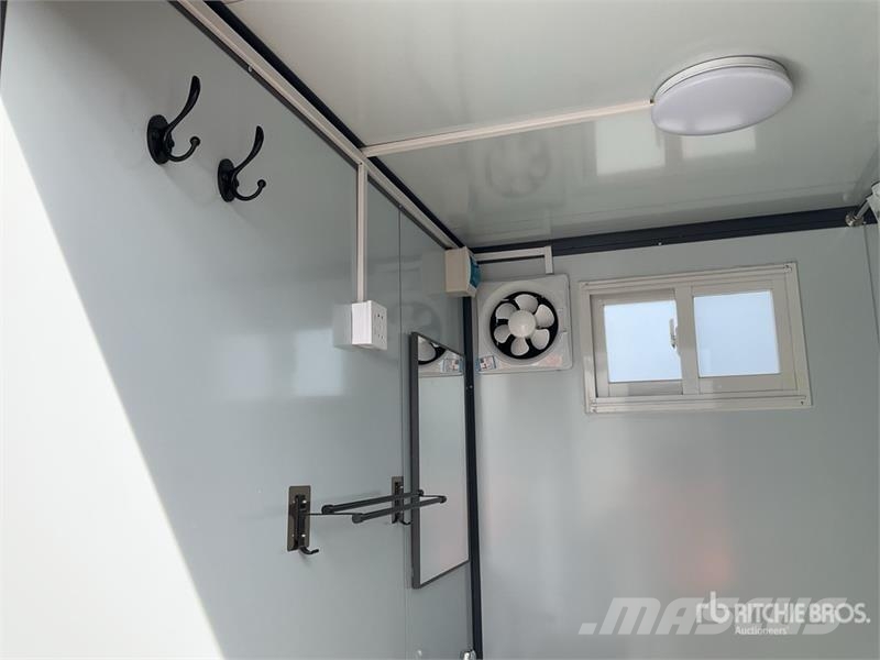MT 6 ft 11 in x 6 ft 3 in 1 Person Skid-Mounted Baño 기타 부품