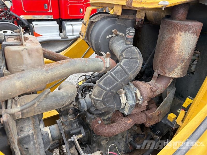 New Holland B80B-SS 4x4 / Retroexcavadora / Backhoe Loader لوادر ذات جرافات عكسية