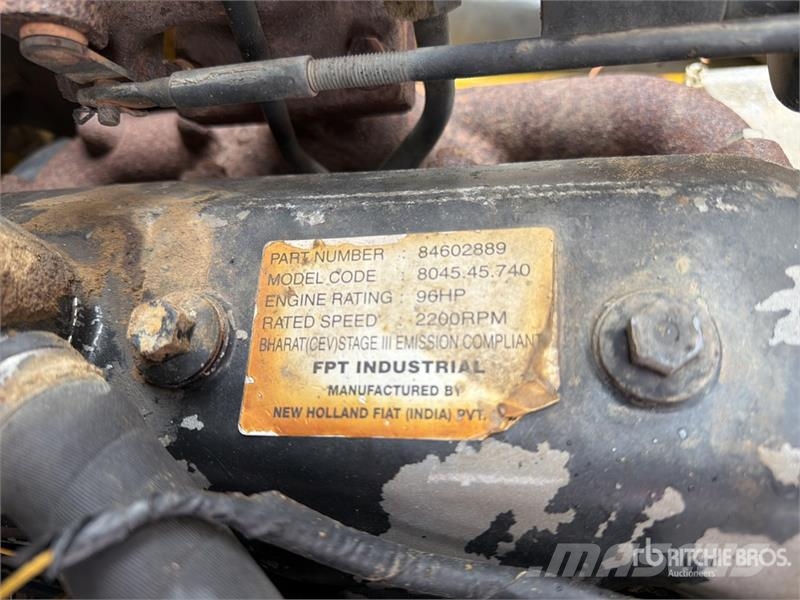 New Holland B80B-SS 4x4 / Retroexcavadora / Backhoe Loader لوادر ذات جرافات عكسية
