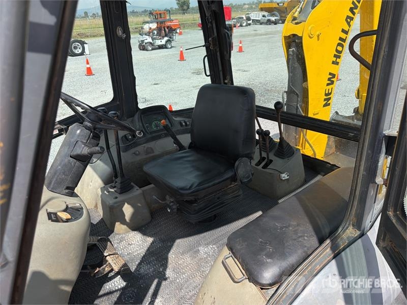 New Holland B80B-SS 4x4 Retroexcavadora / Backhoe Loader Baggerlader