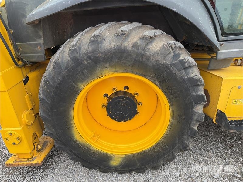 New Holland B80B-SS 4x4 / Retroexcavadora / Backhoe Loader لوادر ذات جرافات عكسية