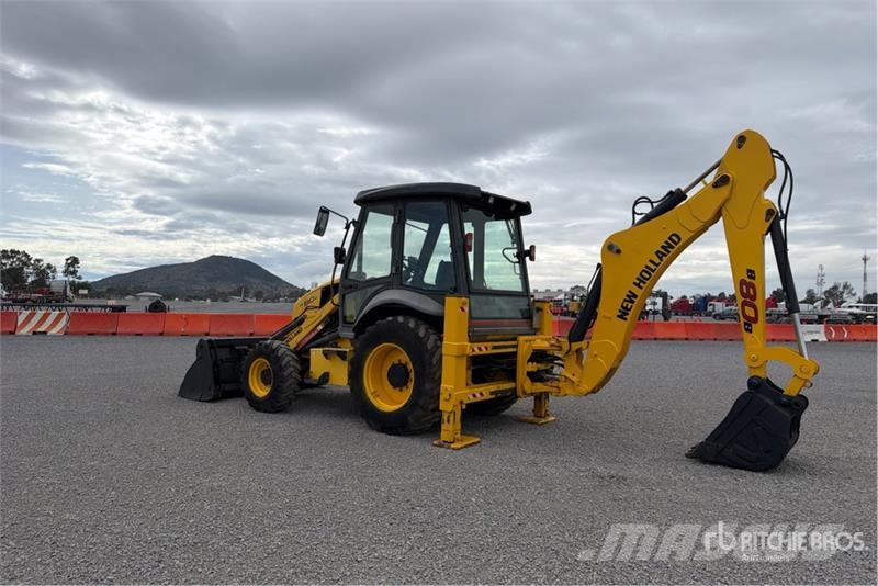 New Holland B80B-SS 4x4 / Retroexcavadora / Backhoe Loader لوادر ذات جرافات عكسية