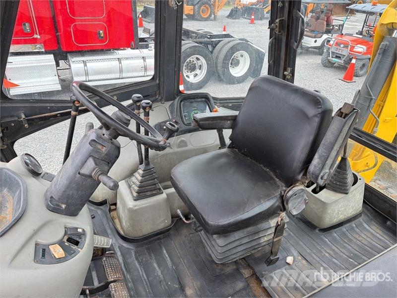 New Holland B80B-SS 4x4 / Retroexcavadora / Backhoe Loader لوادر ذات جرافات عكسية