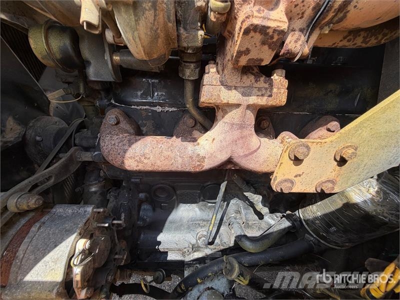 New Holland B80B-SS 4x4 Retroexcavadora / Backhoe Loader Baggerlader