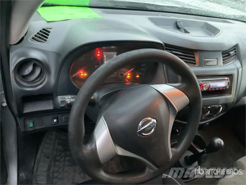 Nissan NP300 أخرى