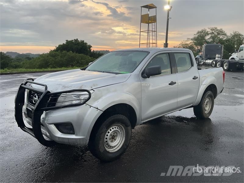Nissan NP300 أخرى