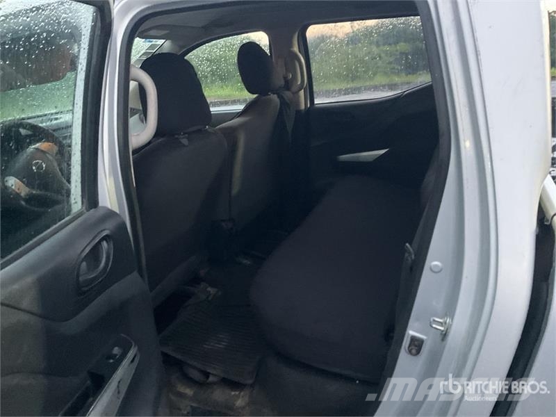 Nissan NP300 أخرى