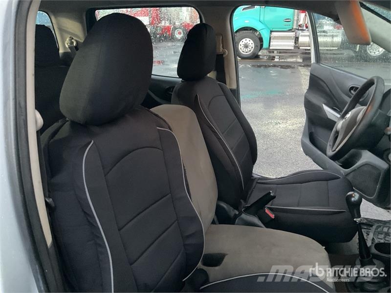 Nissan NP300 أخرى
