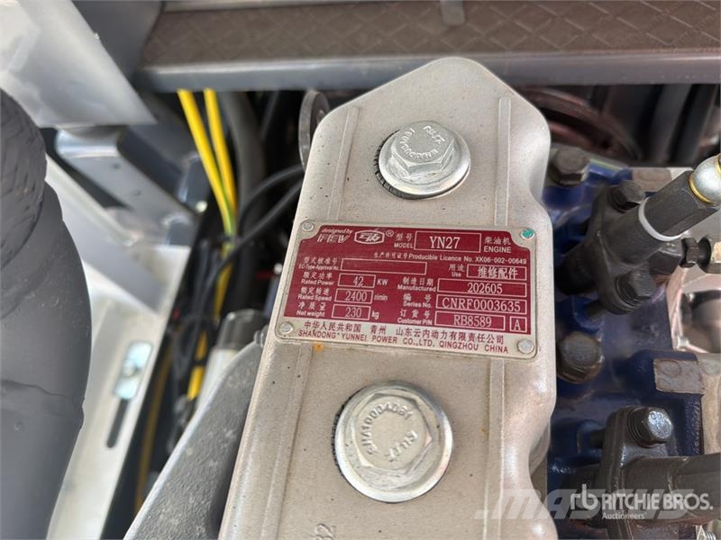 Peng DE CY35H 7700 lb 4x4 Montacargas Todo Terreno Навантажувачі підвищеної прохідності