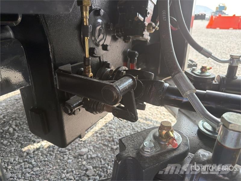  Peng DE CY35H 7700 lb 4x4 Montacargas Todo Terreno شاحنات الطرق الوعرة