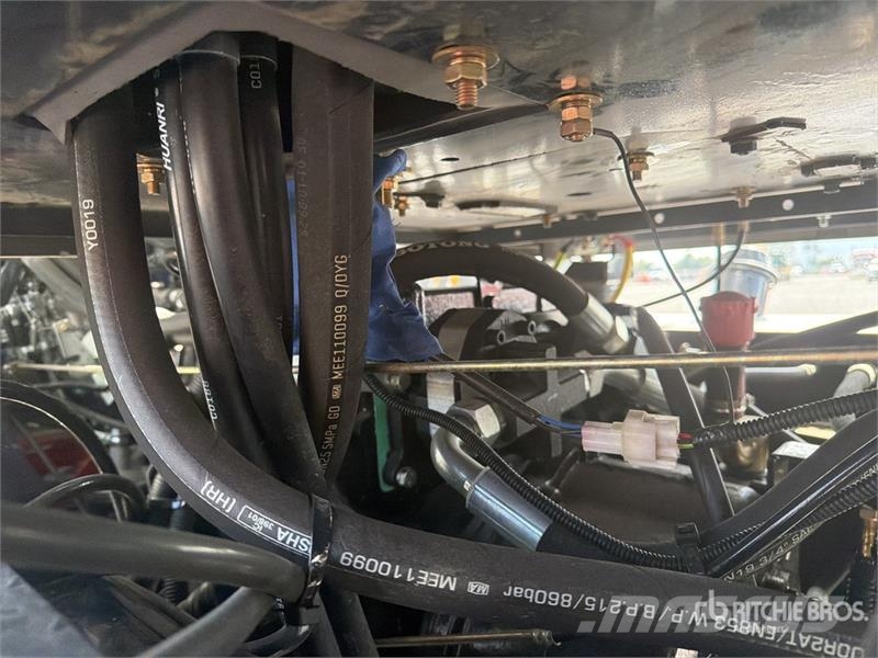  Peng DE CY35H 7700 lb 4x4 Montacargas Todo Terreno شاحنات الطرق الوعرة