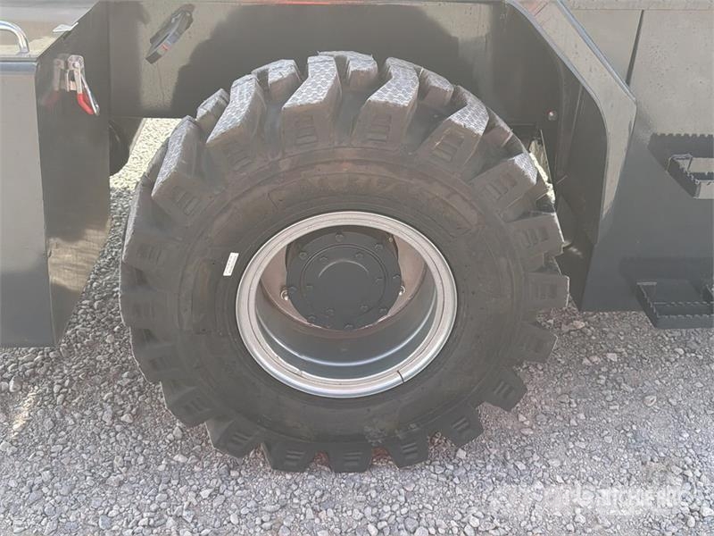  Peng DE CY35H 7700 lb 4x4 Montacargas Todo Terreno شاحنات الطرق الوعرة