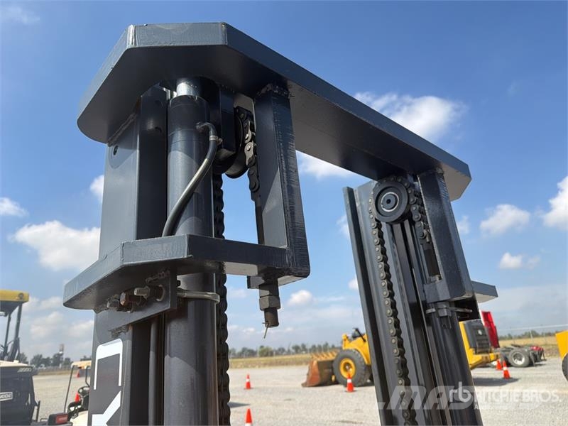  Peng DE CY35H 7700 lb 4x4 Montacargas Todo Terreno شاحنات الطرق الوعرة