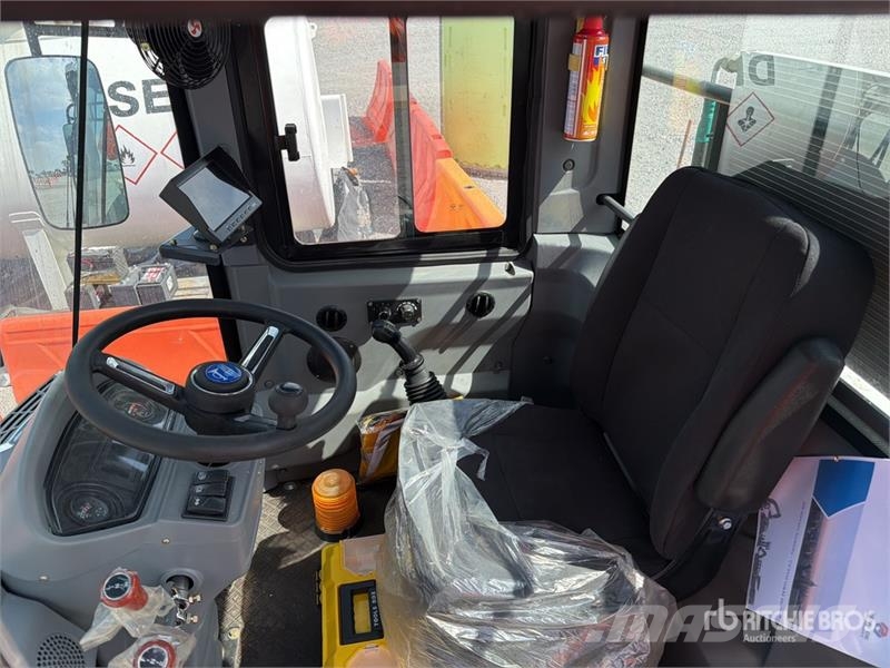  Peng DE CY35H 7700 lb 4x4 Montacargas Todo Terreno Terenski viličar