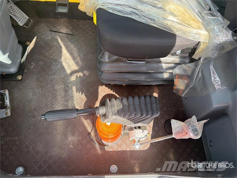  Peng DE CY35H 7700 lb 4x4 Montacargas Todo Terreno شاحنات الطرق الوعرة