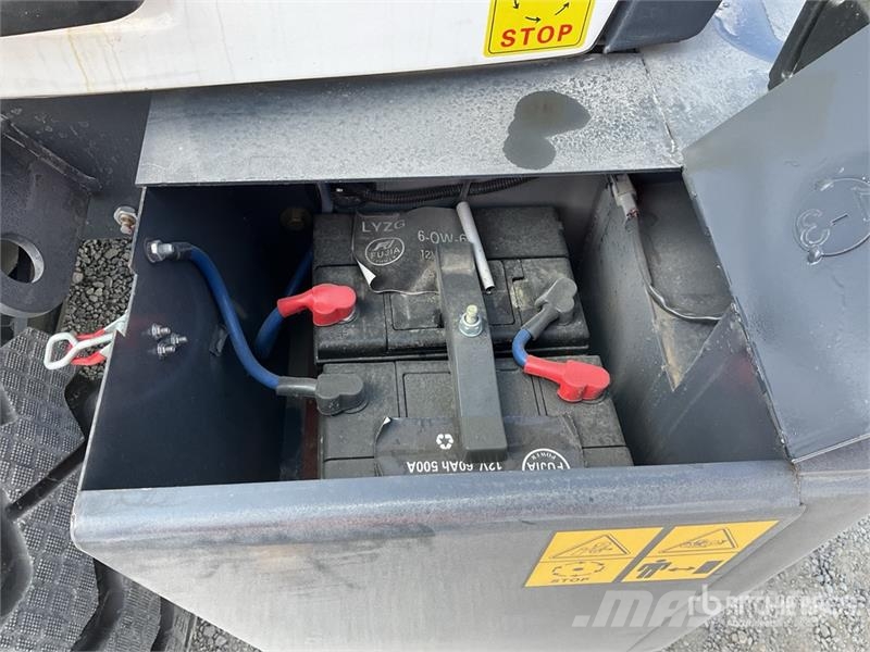  Peng DE L33MAX Cargador sobre Neumaticos (Sin Usar Kolesni nakladalci