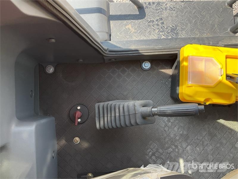  Peng DE L33MAX Cargador sobre Neumaticos (Sin Usar Kolesni nakladalci