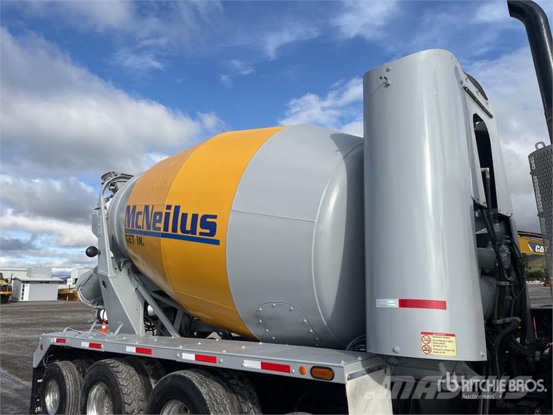 Peterbilt 365 10x4 Camion Revolvedora de Concreto / Mixer Tr Camion malaxeur