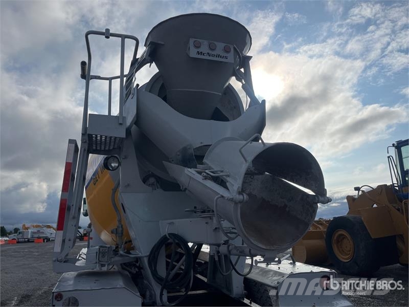 Peterbilt 365 10x4 Camion Revolvedora de Concreto / Mixer Tr Camion malaxeur