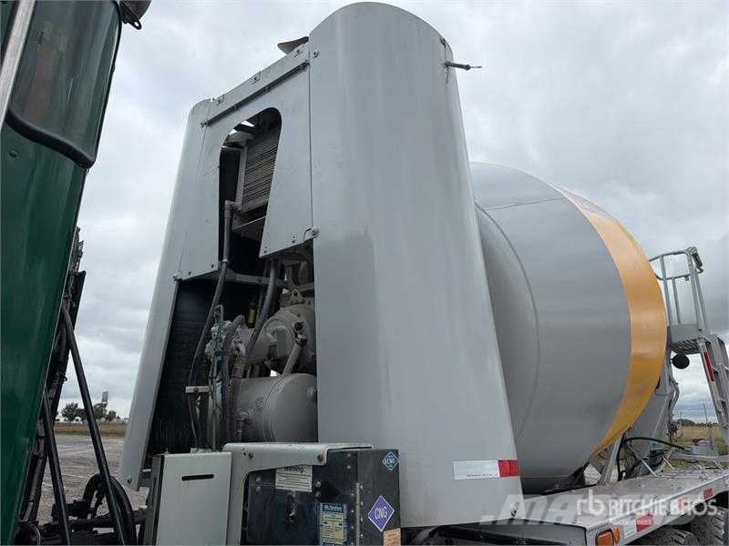 Peterbilt 365 10x4 Camion Revolvedora de Concreto / Mixer Tr Camion malaxeur