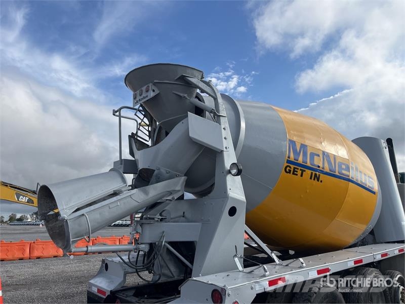 Peterbilt 365 Camion Revolvedora de Concreto / Mixer Truck Camiones de concreto