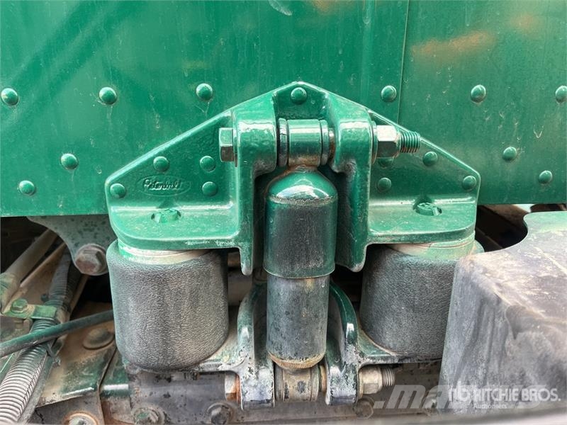 Peterbilt 365 Camion Revolvedora de Concreto / Mixer Truck Camiones de concreto