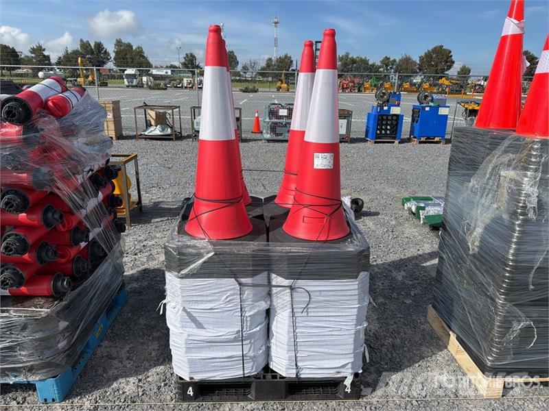 Quantity of (100) RTC100 Qty of (100) Traffic Con Poseur de canalisation